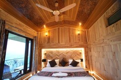 Hotel Mystic Mountain Kausani