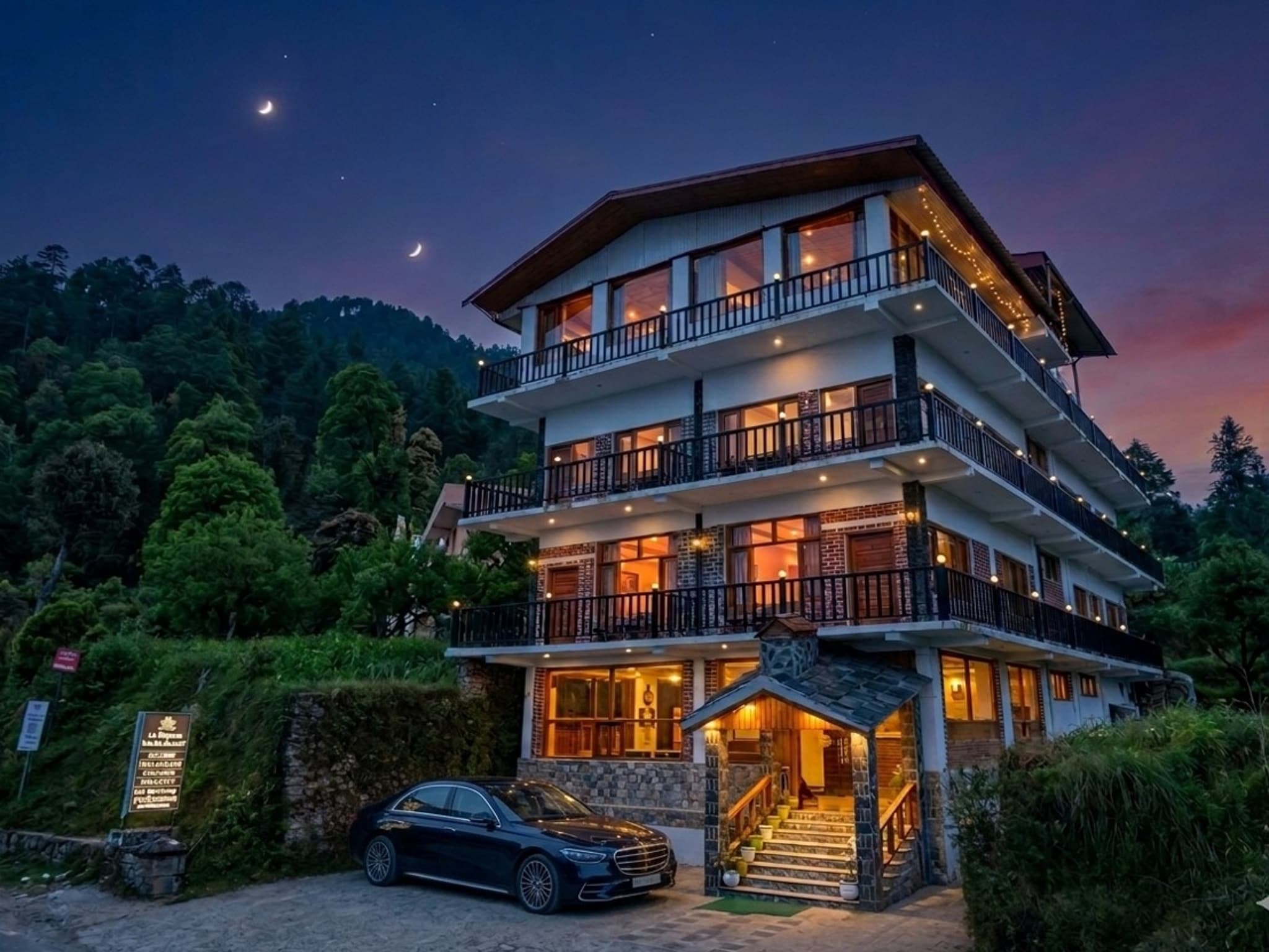 Hotel LA Riqueza Kanatal - Tap to explore photos