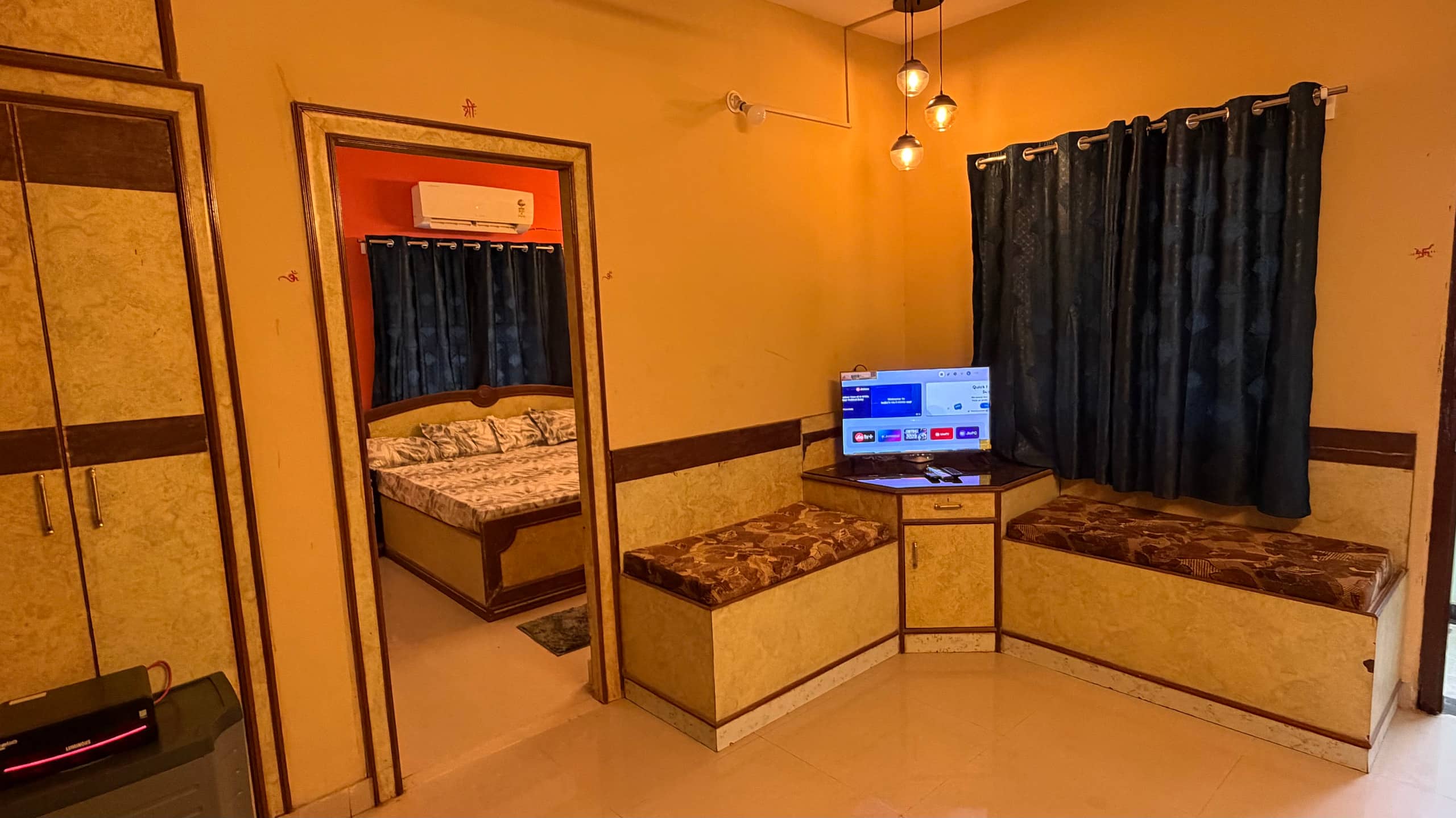 Cozy flat near sea beach - Tap to explore photos