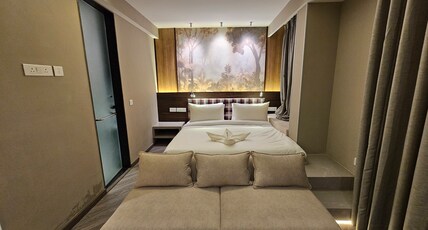 Remedra Hotels and Residences Room Type - Premium Suite with Bath Tub