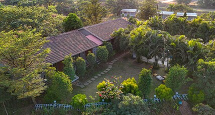 Vanah Villa And Resort Room Type - Premium Cottage Cabana Room