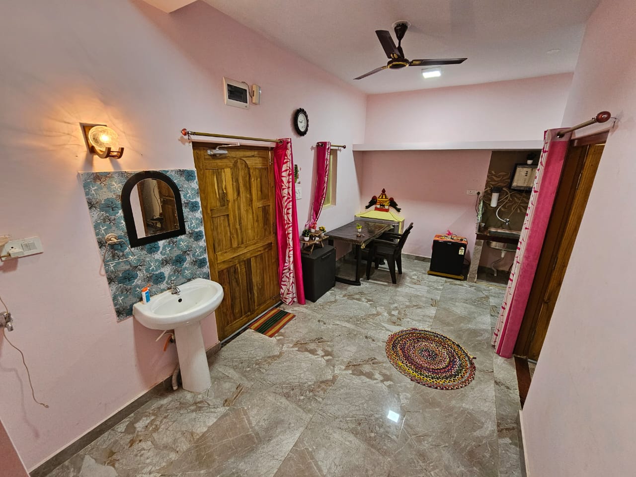 Babita Residency Guest House - Tap to explore photos