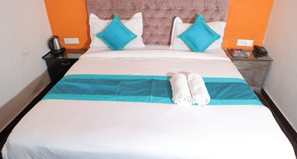 Hotel Gharonda-Ganga Valley View Room Type - Standard Room Hotel Gharonda-Ganga Valley View Room Type - Standard Room