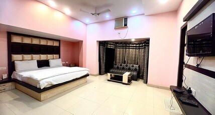 Hotel Savvy Ganges Room Type - Executive Room