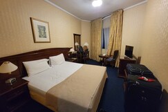 YORK INTERNATIONAL HOTEL BUR DUBAI