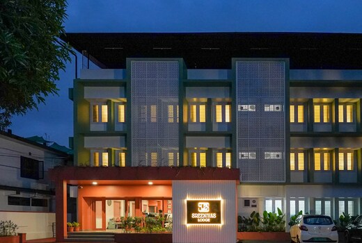 Sreenivas Lodge by Copperfolia