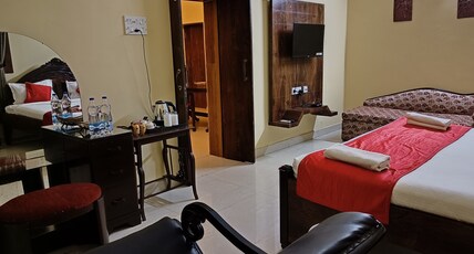 The Palace Resort Room Type - Vintage Suits