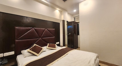 Oly Hotel Ruhaan Near New Delhi Railway St. Room Type - Deluxe Bedroom Oly Hotel Ruhaan Near New Delhi Railway St. Room Type - Deluxe Bedroom