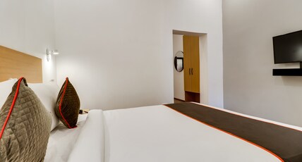 Townhouse Gandhi Hall Room Type - Suite