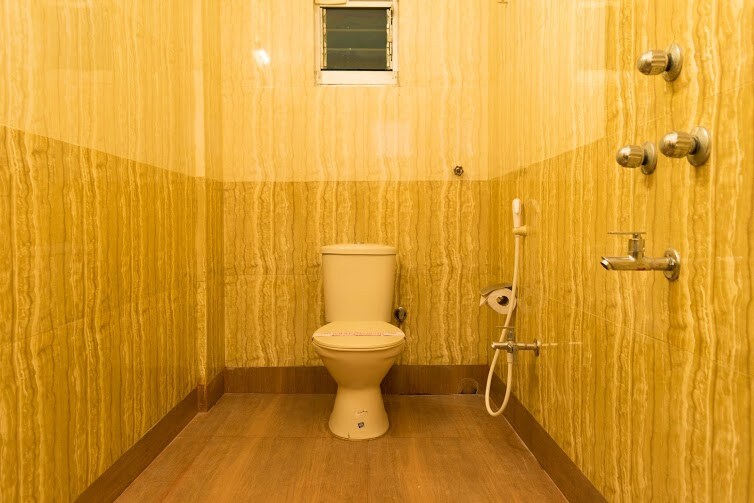 Golden Plaza Guest House - Tap to explore photos