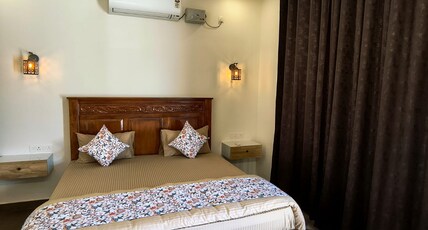 Royal Palm Beach Villa Room Type - Deluxe Luxury Room 2