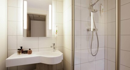 ibis Styles Chaumont Centre Gare Room Type - Standard Family Room with twin beds and a sofa bed