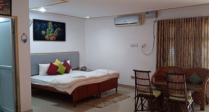 The Cozy One Room Type - Retro Deluxe