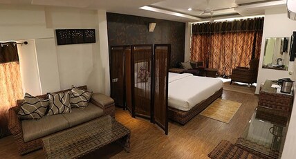GANGA EXOTICA - A Riverside Boutique Hotel Room Type - Royal Suite (GANGA VIEW)