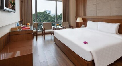 Eden Star Saigon Hotel Room Type - Premium Deluxe Double with Window + Free Mini-bar