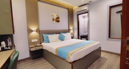 Western Blu Paschim Vihar Room Type - Deluxe Double Bed Room