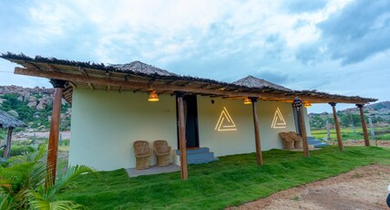 Hampi Nature's Cottage Room Type - King suite with Spa Bath (AC)