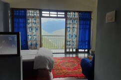 Ronglyang Lotus Homestay, 2 KM from MG Road.