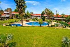 Hotel  Rajhans 