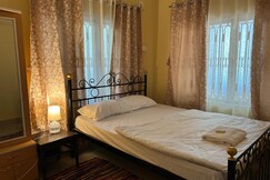 2BHK 2AC The Green Canopy Garden Parking Wifi