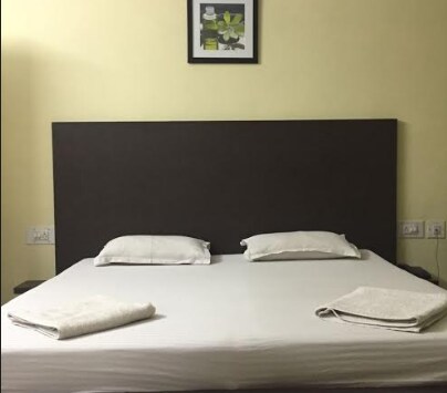 Gaura's Inn - Tap to explore photos