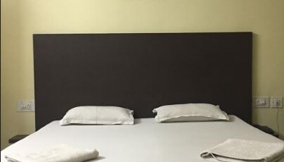 Gaura's Inn Room Type - Deluxe Room