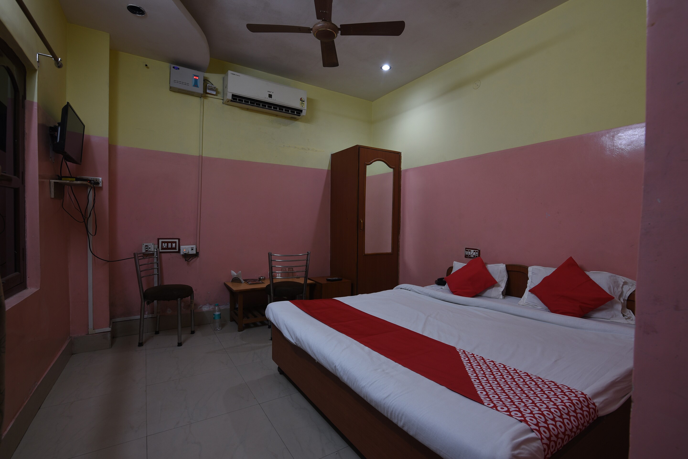 Hotel Shree Nayak - Tap to explore photos