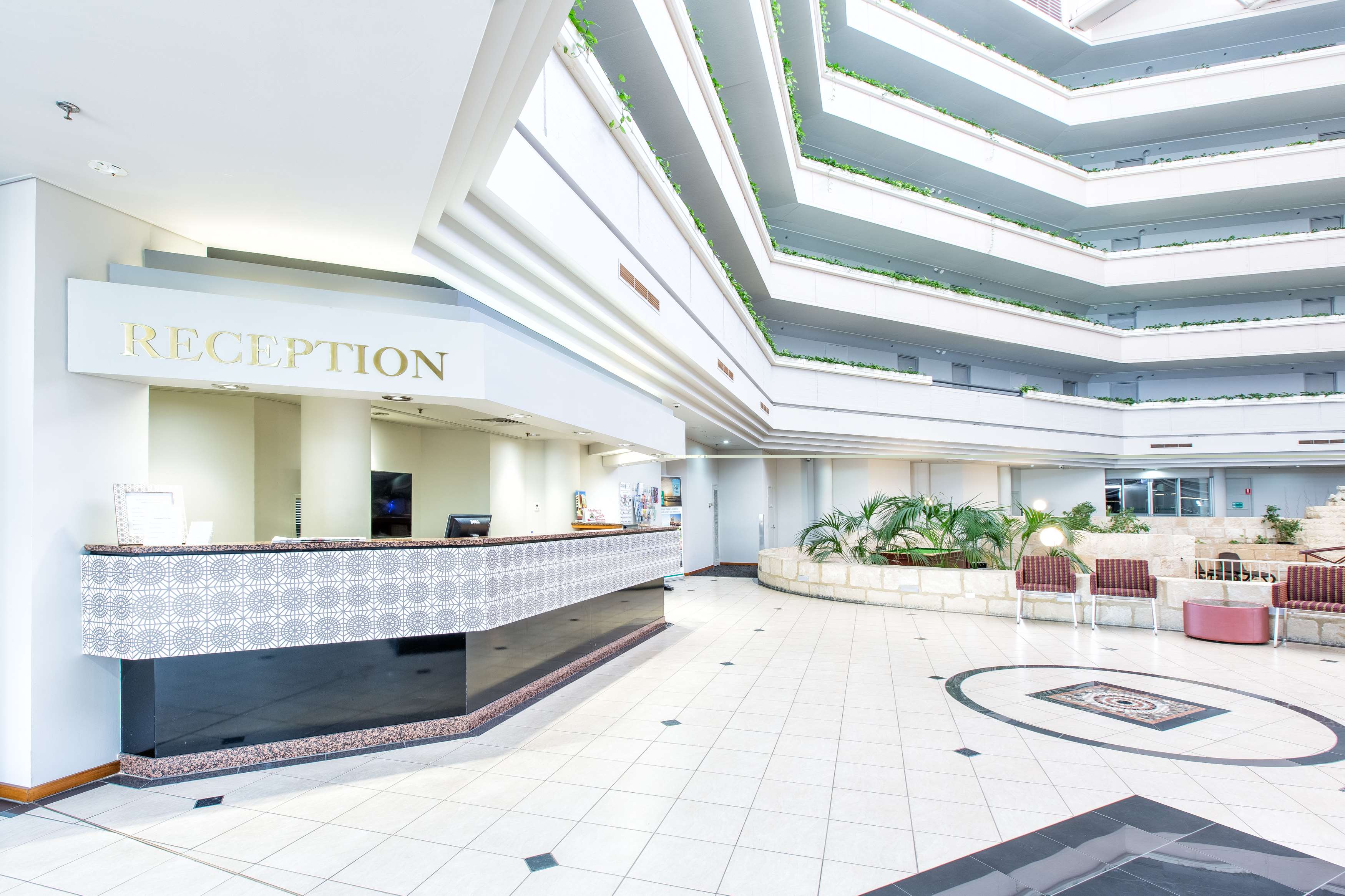 Best Western Plus Hotel Lord Forrest - Tap to explore photos