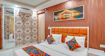 FabHotel Red Carpet Room Type - Premium Room