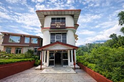 Snow Retreat By DLS Hotels