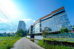 Prime Casadel Apartments-10 min to Kakkanad Infopark