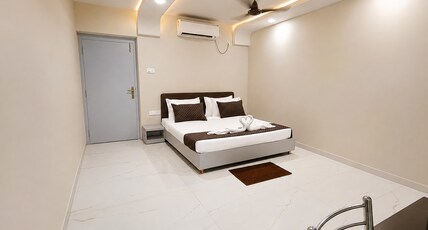 HOTEL THE PEARL Room Type - Super Deluxe Room