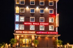 Wall Street by Rivlet