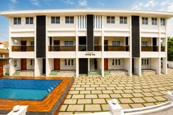 Gayathri Nest