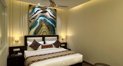 Hotel BR GRAND | 2KM FROM GOLDEN TEMPLE Room Type - EXECUTIVE ROOM