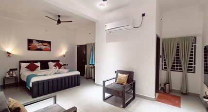 Devaki Resort Room Type - Premium Room With Balcony