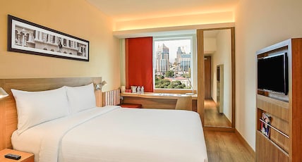 Ibis Chennai OMR - An Accor Brand Room Type - Deluxe Queen Bed Room- Sweet Bed by ibis Ibis Chennai OMR - An Accor Brand Room Type - Deluxe Queen Bed Room- Sweet Bed by ibis