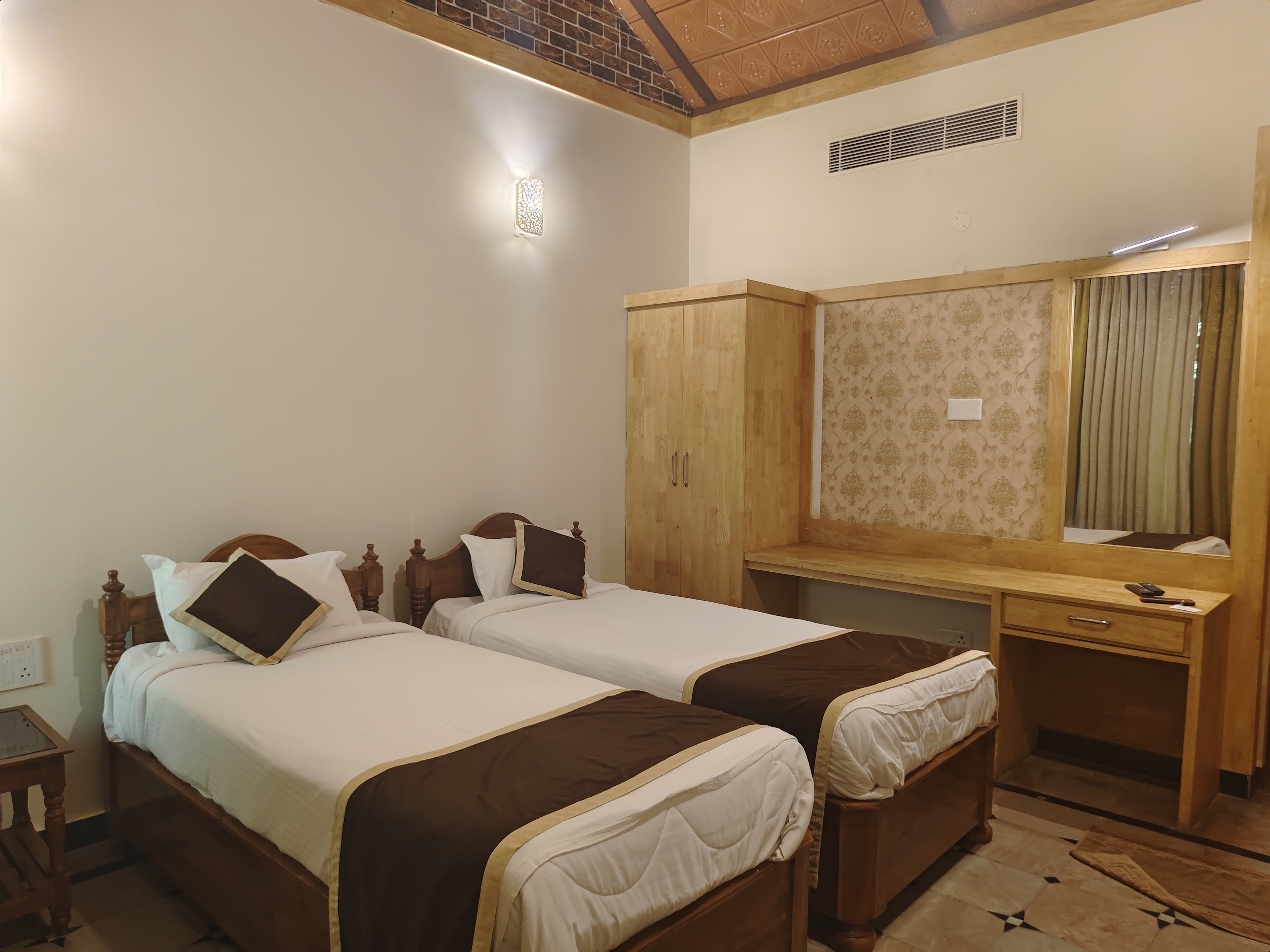 ROYAL PARK HOTELS & RESORTS - Tap to explore photos