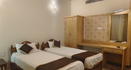 ROYAL PARK HOTELS & RESORTS Room Type - Queen Room