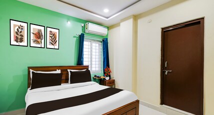 Super Townhouse Hitech City Madhapur Room Type - Premium