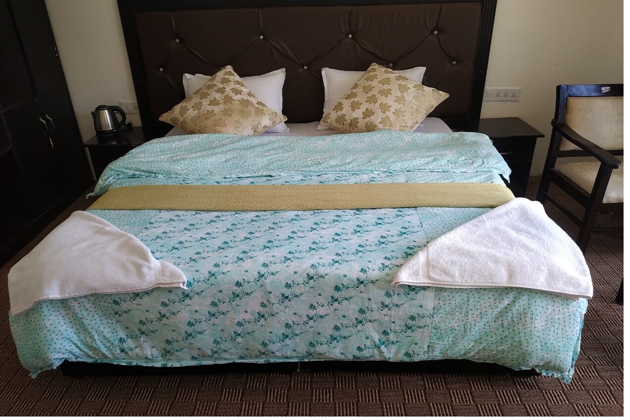 Namkila Hotel - Tap to explore photos