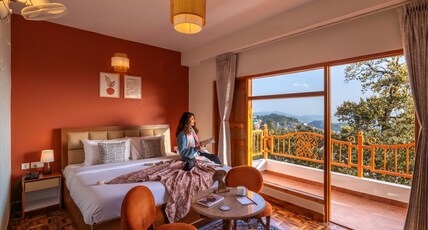 PACK Shimla Room Type - Premium Room with Balcony and Mountain view