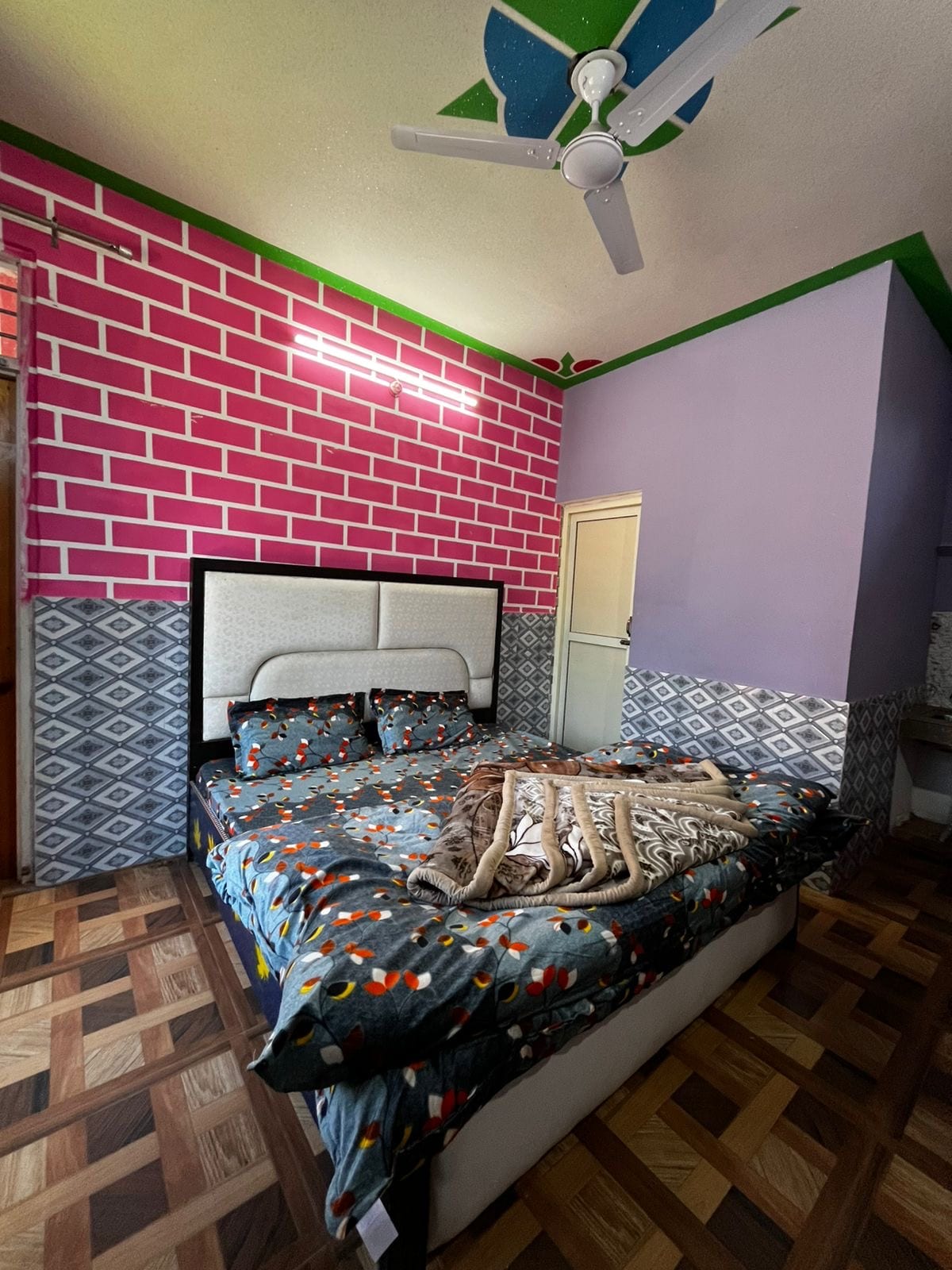 Warriors Home & Cafe - Tap to explore photos