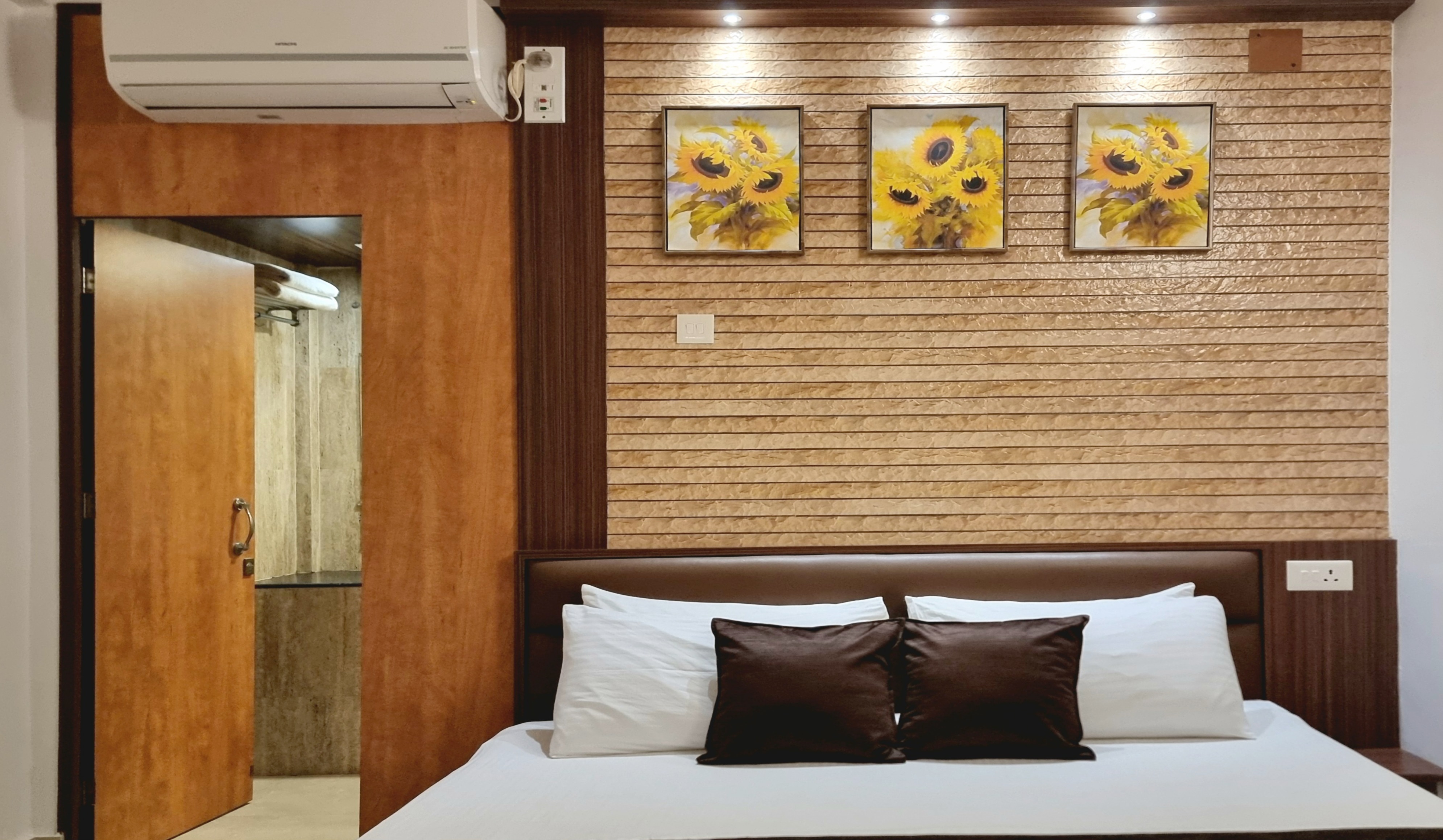 North Star Hotel - Tap to explore photos