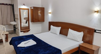Hotel Shiva Residency Room Type - Deluxe Non Ac Room