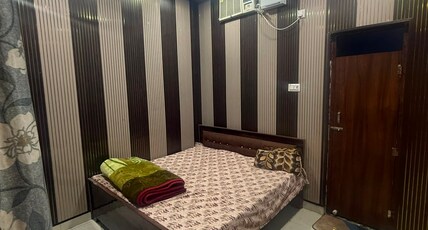 Maheswari Palace and Hotel Room Type - Bedroom