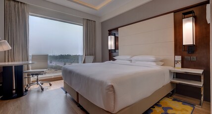 Courtyard by Marriott Surat Room Type - Executive King City View