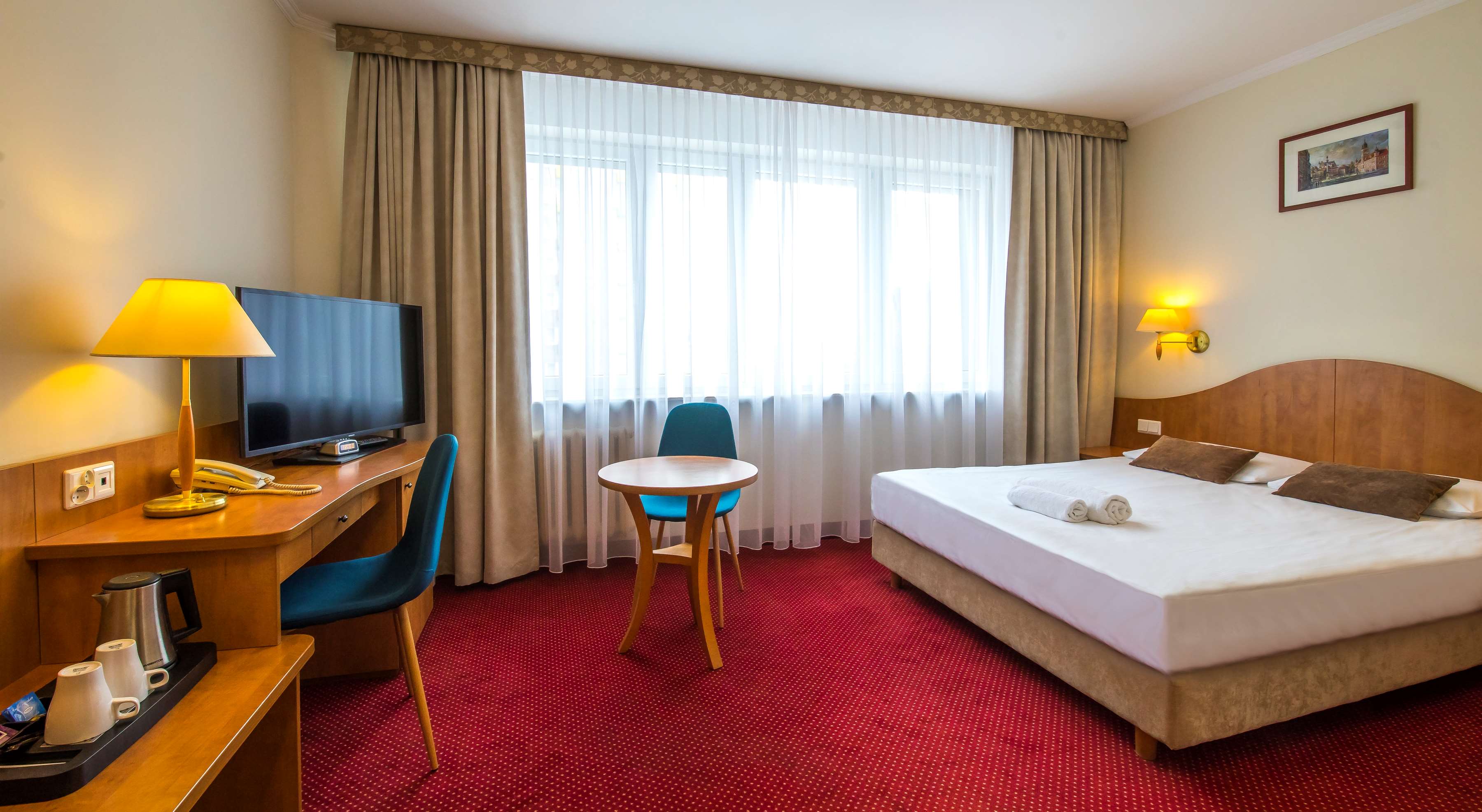 Best Western Hotel Portos - Tap to explore photos