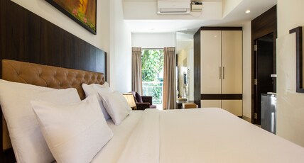 Hotel Rezos Room Type - Deluxe Room