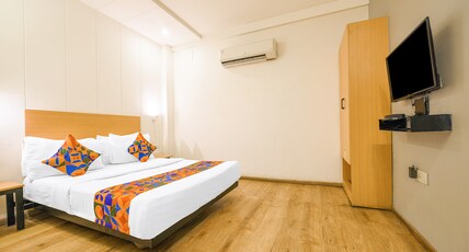 FabHotel Dev Palace I - Pitampura Room Type - Deluxe Room